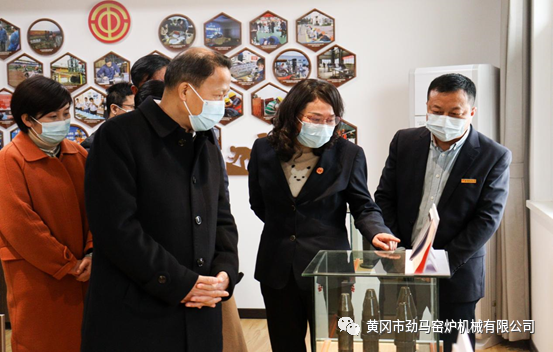 工會(huì)鑄和諧 燃力助輝煌